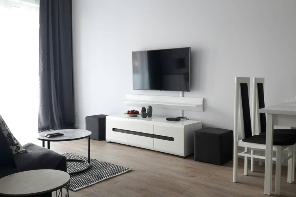 Lux Apartment Close To Medicover And Paley Warsaw Exterior photo